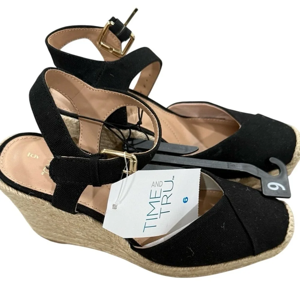Time and Tru Espadrille Wedge Sandals Black Size 6